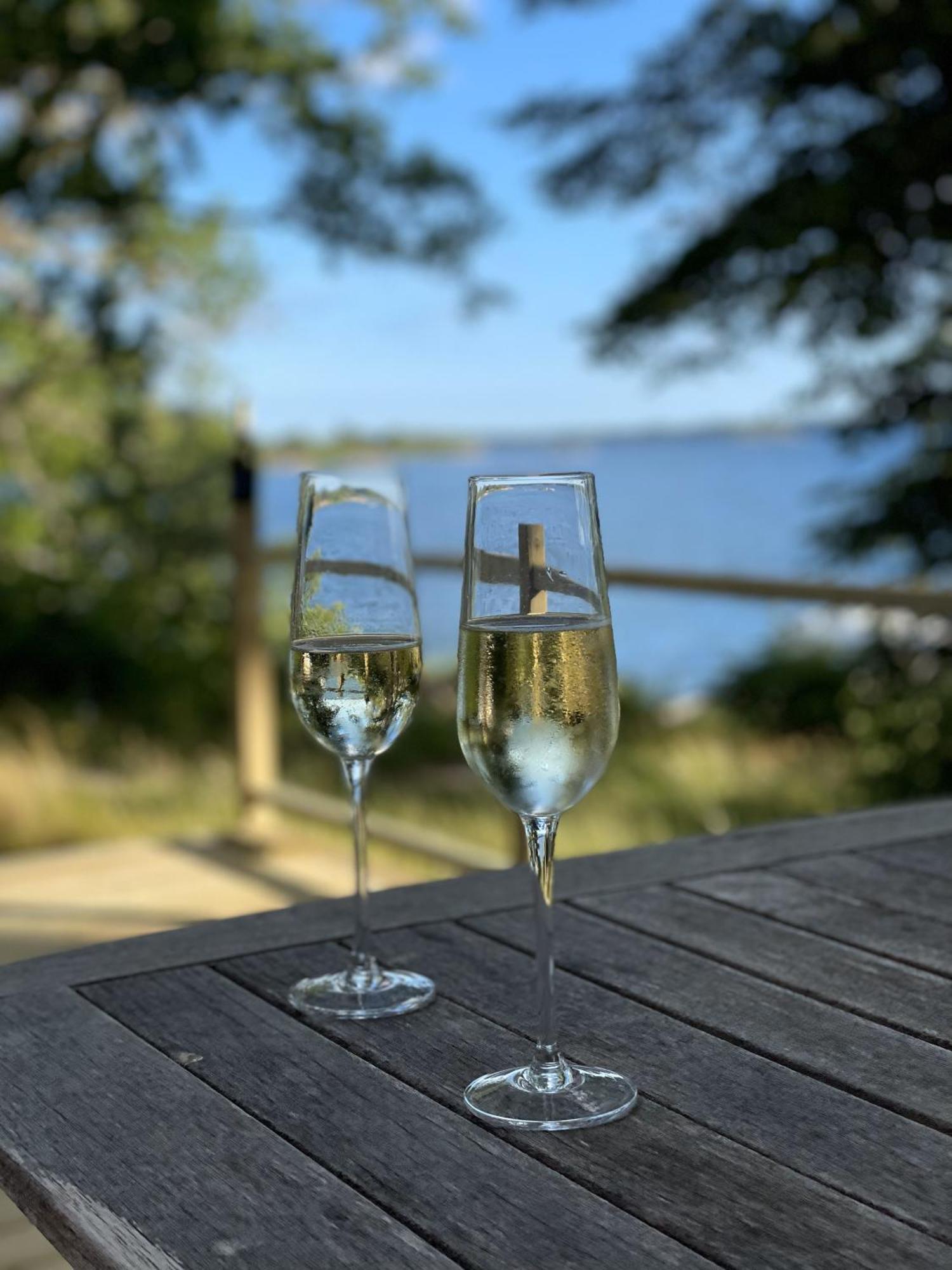 Bergs Gard & Hallsvikens Gard Vasterljung Luaran gambar